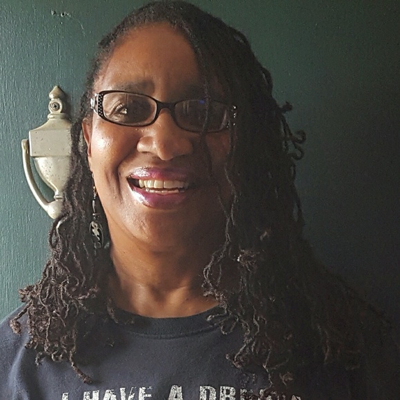 Meet the Posher Other - Meet your Posher, Cynthia